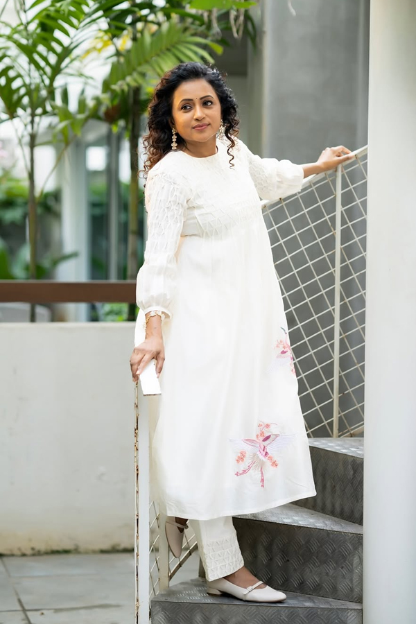 Tollywood Anchor Suma Kanakala Latest Fashionable Photos5