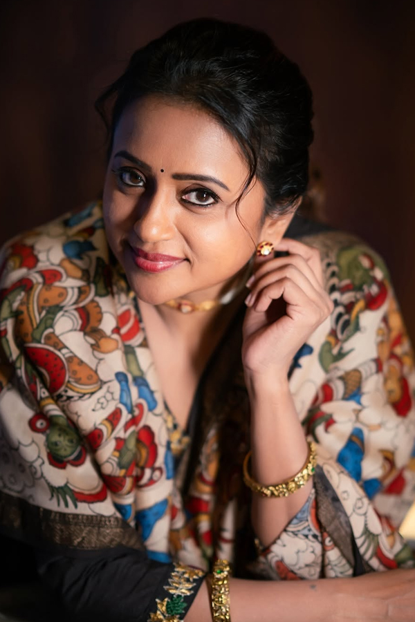 Tollywood Anchor Suma Kanakala Latest Fashionable Photos8