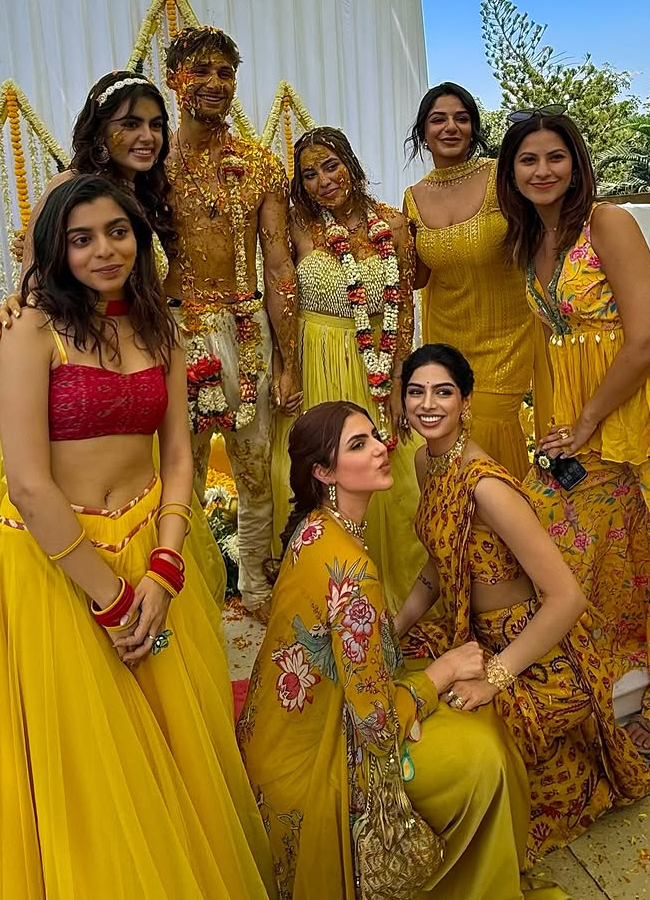 More beautiful than the bride Janhvi Kapoors sister kushi kapoor at the haldi celebrations10