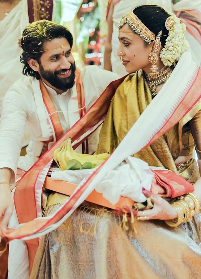 Naga Chaitanya Shobhita Mangalyam ThanthunaNena photos10