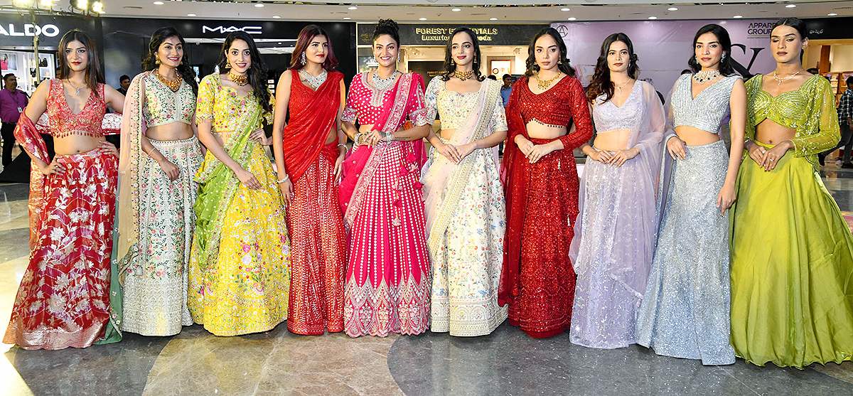 Hyderabad: Models shine at ethnic fashion show photos13