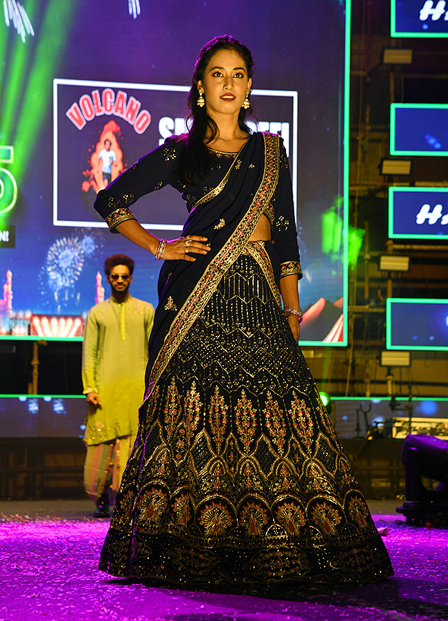 Fashion Show At Jubilee Hills Club Photos Goes Viral15