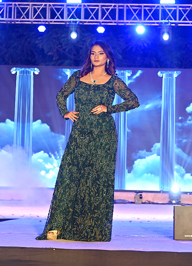 Fashion Show At Jubilee Hills Club Photos Goes Viral21