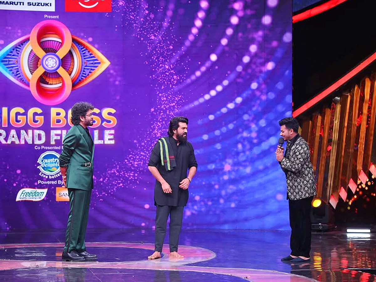 Special Thanks To Nagarjuna And Ramcharan From Mukku Avinash In Bigg Boss Grand Finale Photos4