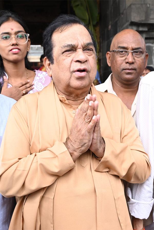 Comedian Brahmanandam Visits Tirumala2