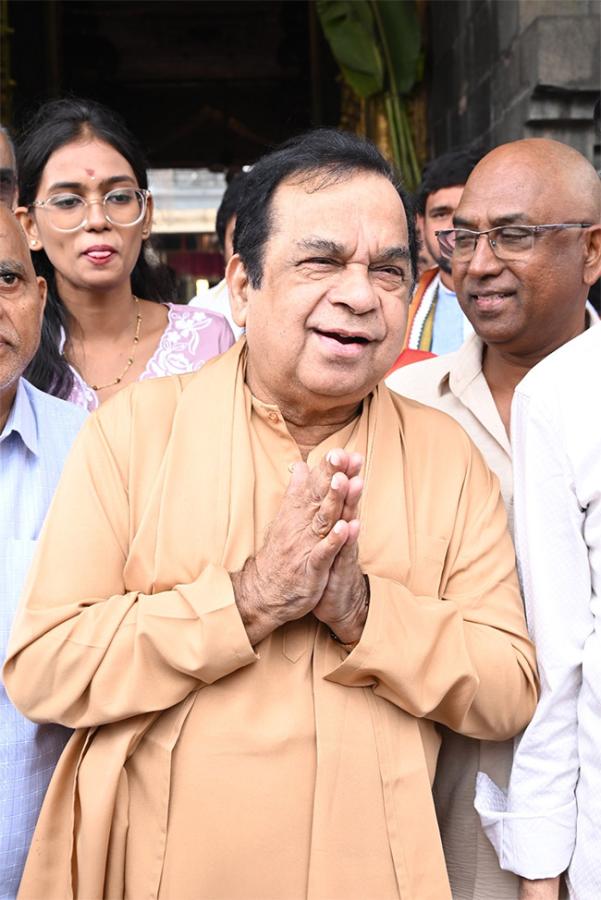 Comedian Brahmanandam Visits Tirumala4