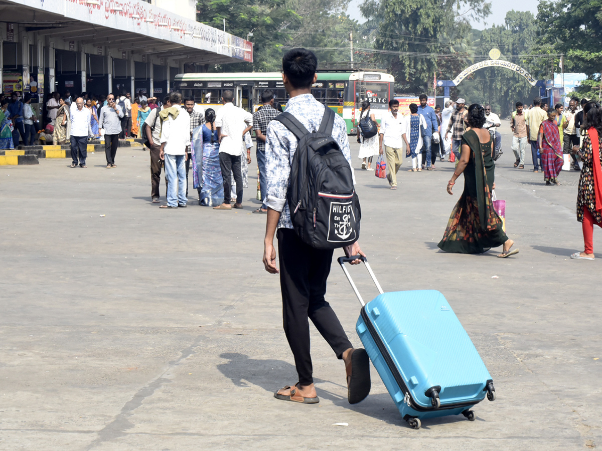 Heavy rush bus station in sankranti festival 20255