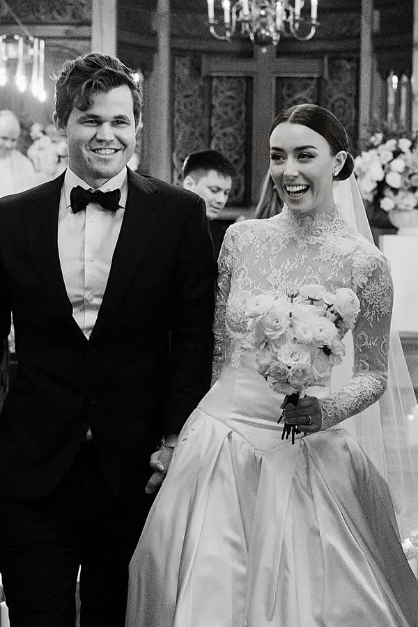 Magnus Carlsen ties the knot with girlfriend Ella Victoria Malone Photos10