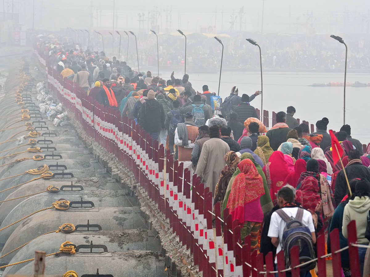 Maha Kumbh 2025 Begins in Prayagraj with Grand First Snan Photos1