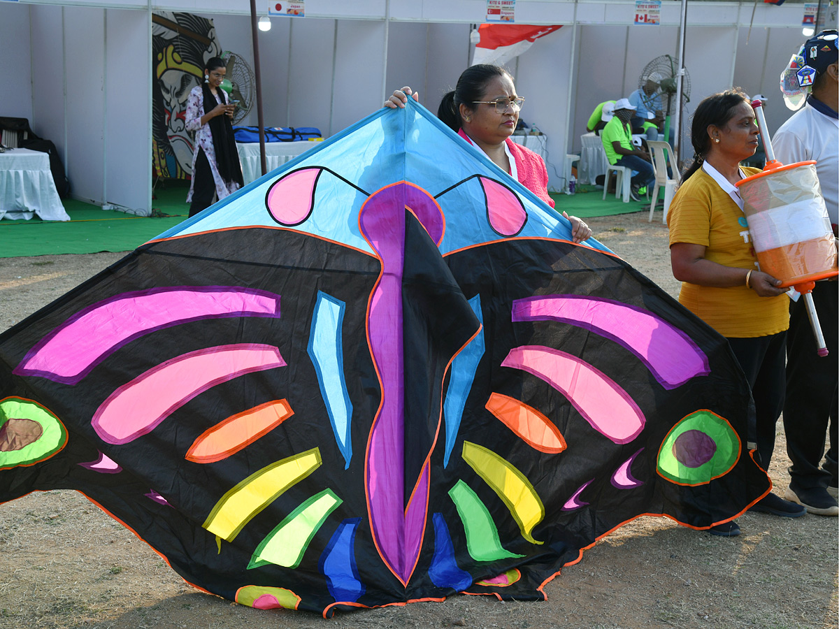 Smita Sabharwal IAS Participated International Kites Festival Parade Grounds In Hyderabad Photos17