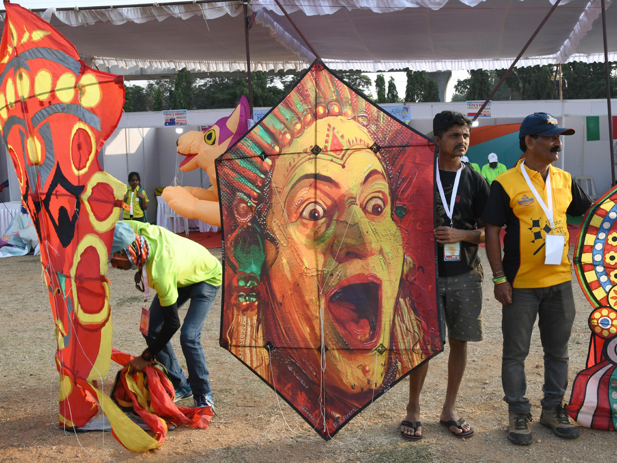 Smita Sabharwal IAS Participated International Kites Festival Parade Grounds In Hyderabad Photos18