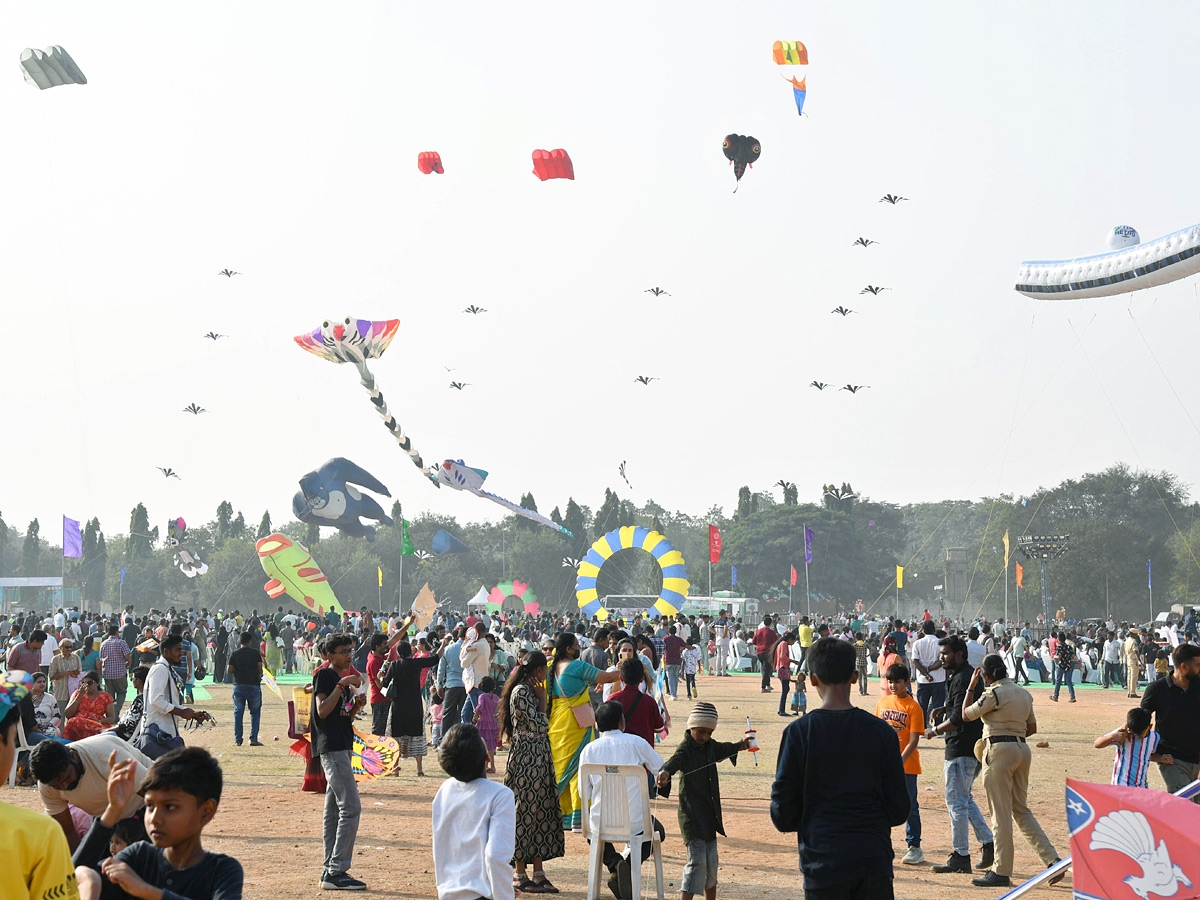 Smita Sabharwal IAS Participated International Kites Festival Parade Grounds In Hyderabad Photos23