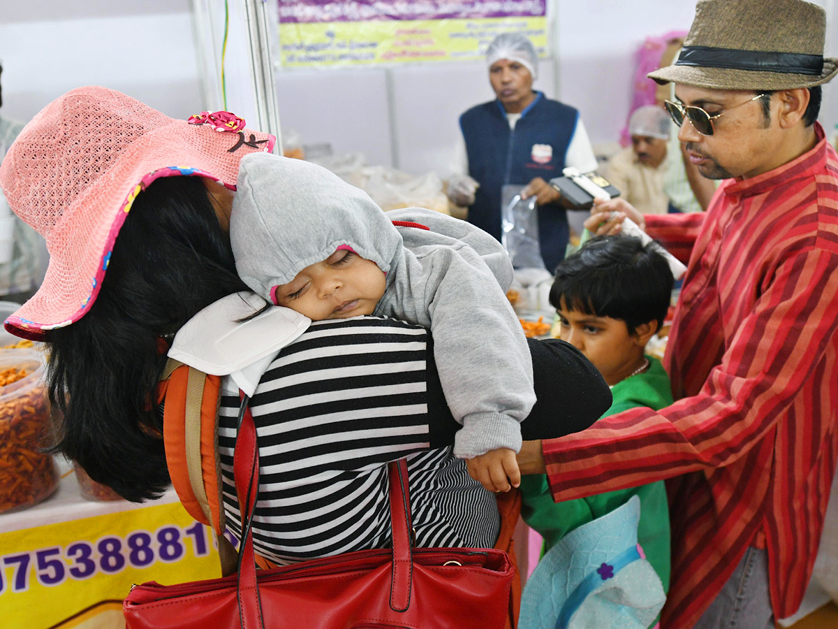 Smita Sabharwal IAS Participated International Kites Festival Parade Grounds In Hyderabad Photos26