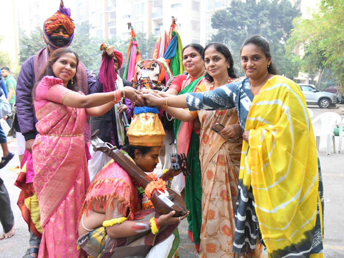 ShilapaRamam,Kukatpally Malaysian Township BHogi Celebrations Photos14