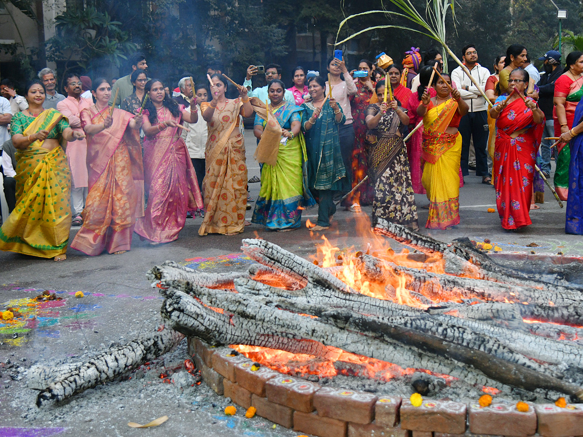 ShilapaRamam,Kukatpally Malaysian Township BHogi Celebrations Photos17