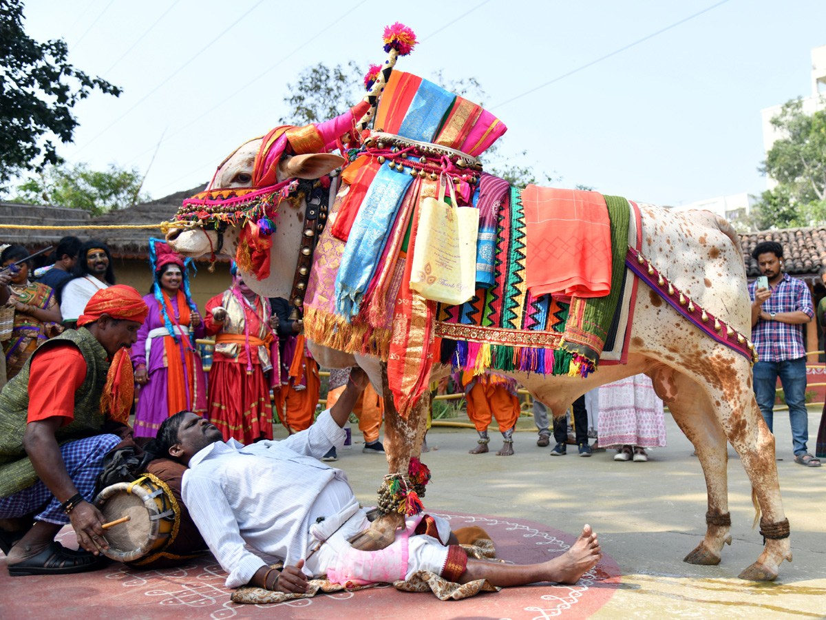 ShilapaRamam,Kukatpally Malaysian Township BHogi Celebrations Photos7