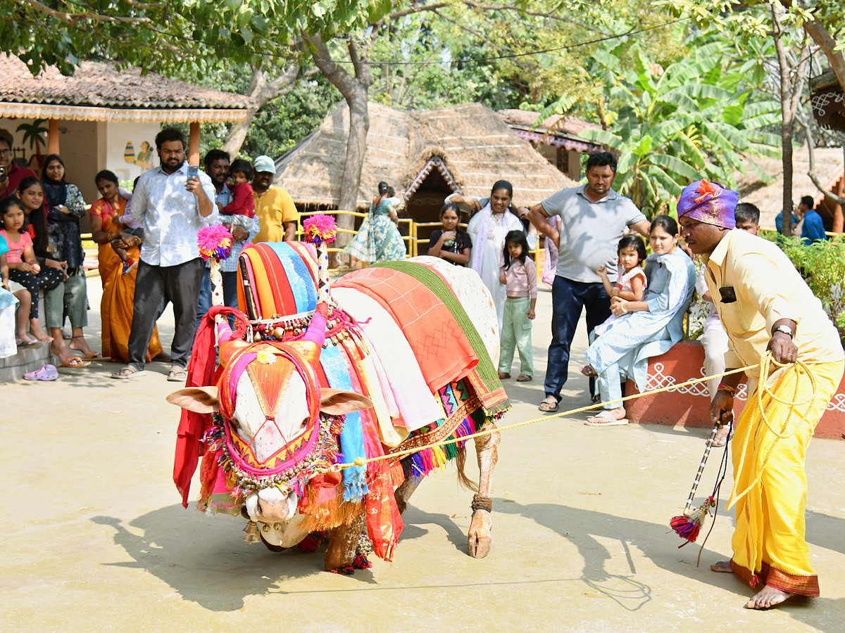 ShilapaRamam,Kukatpally Malaysian Township BHogi Celebrations Photos9