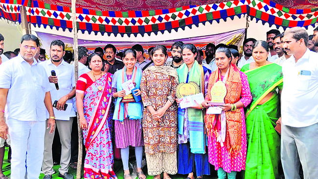 సంప్రదాయాలను పరిరక్షించుకోవాలి1