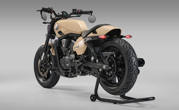 2025 Benelli Leoncino Bobber 400 certainly has a striking resemblance to the Harley Davidson Fat Bob Photos6