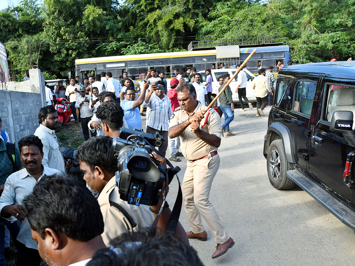 Manchu Manoj denied Entry To Mohan Babu University Photos VIral11