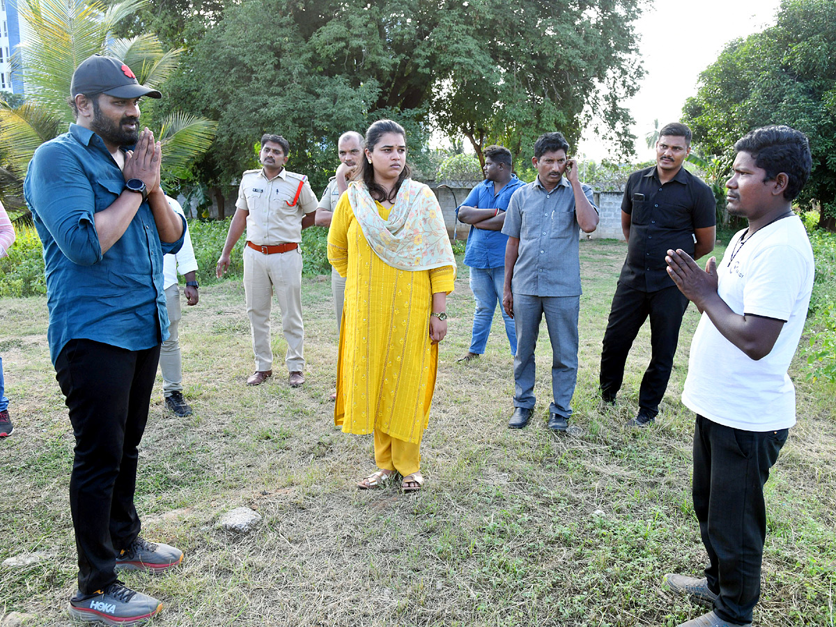 Manchu Manoj denied Entry To Mohan Babu University Photos VIral12