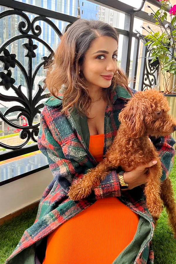 Intresting Facts About Actress Tejaswi Madivada Photos6