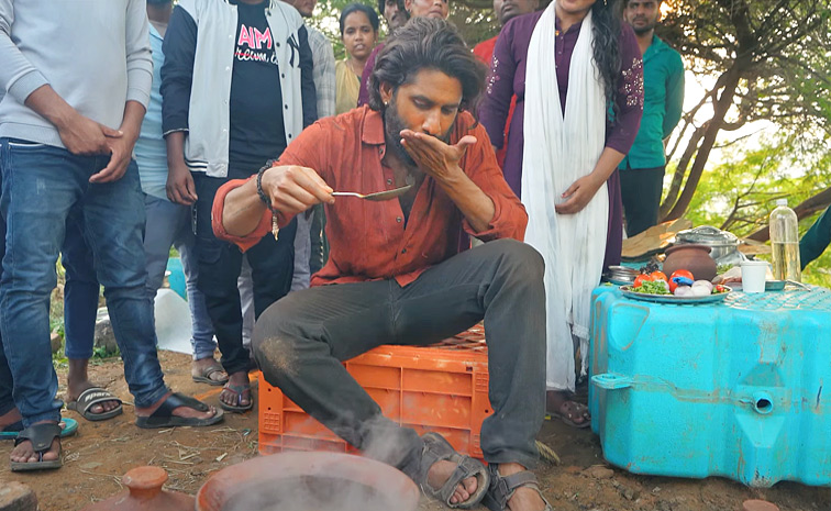 Naga Chaitanya Cooks Fish Curry For Fisherman On The Sets Of Thandel: Photos10