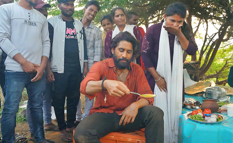 Naga Chaitanya Cooks Fish Curry For Fisherman On The Sets Of Thandel: Photos11