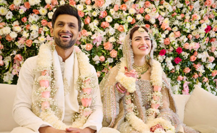 Sana Javed, Shoaib Malik celebrate anniversary with wedding throwback Photos3