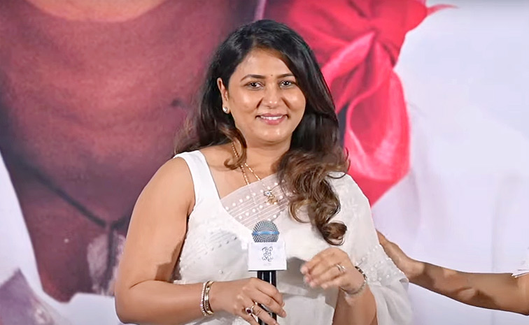 Sukumar Wife Thabitha Emotional Crying About Her Husband At Gandhi Tatha Chettu Movie Press Meet Photos13