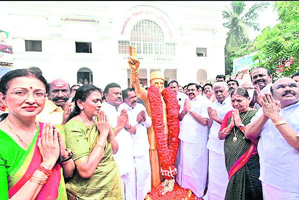 తామర భరణిలో ఇద్దరు పిల్లల గల్లంతు 
2