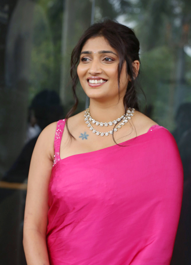 Actress Priya Vadlamani Photos HD13