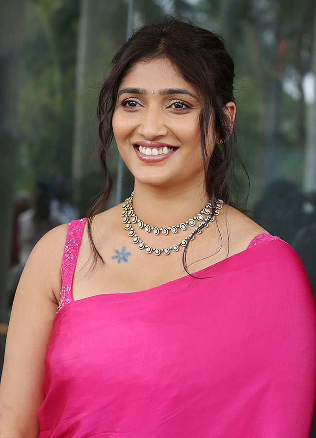 Actress Priya Vadlamani Photos HD16