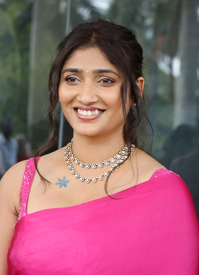 Actress Priya Vadlamani Photos HD8