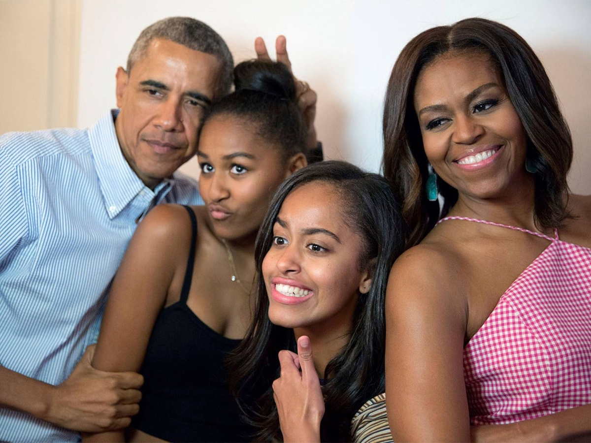 The Sweetest Photos of Barack and Michelle Obama Check Here18