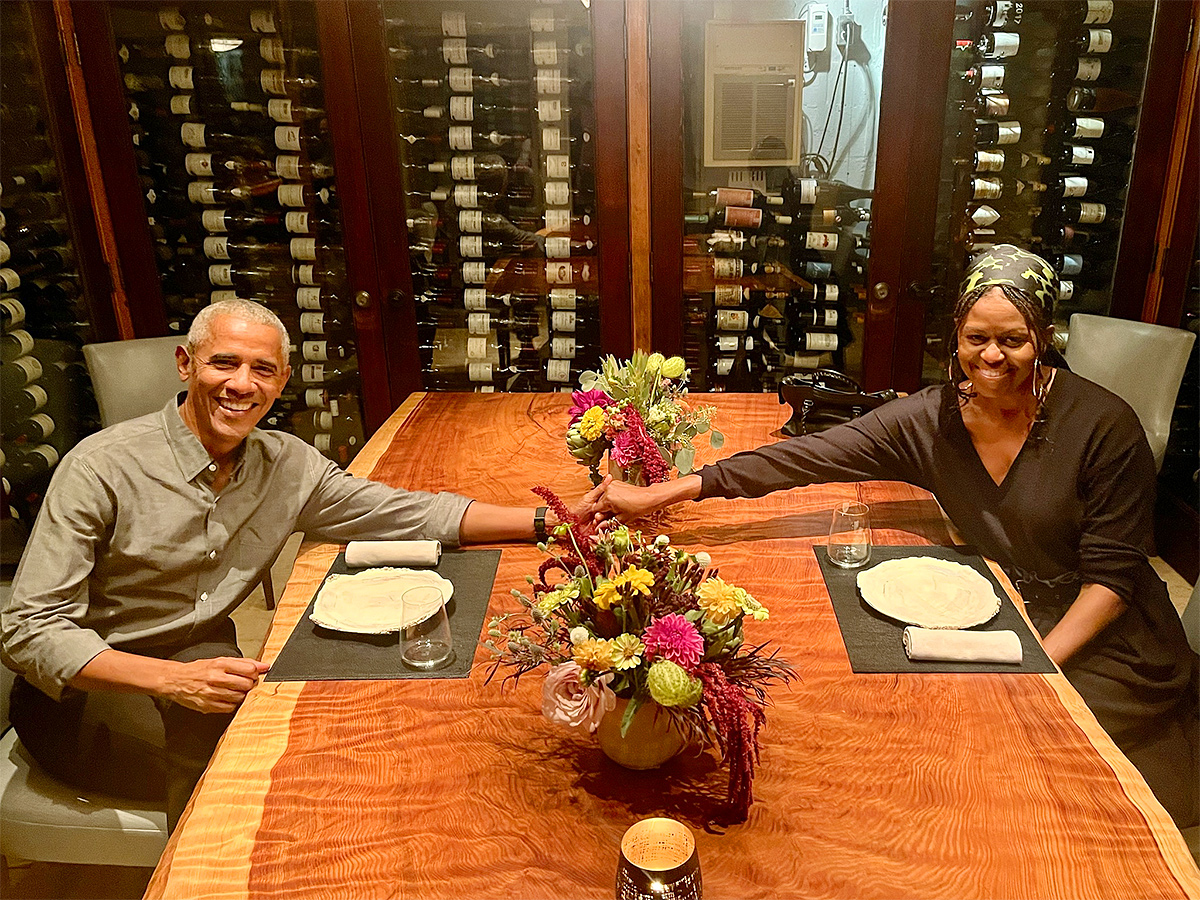 The Sweetest Photos of Barack and Michelle Obama Check Here21