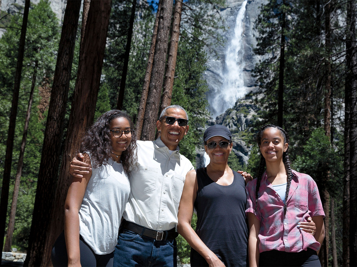 The Sweetest Photos of Barack and Michelle Obama Check Here23