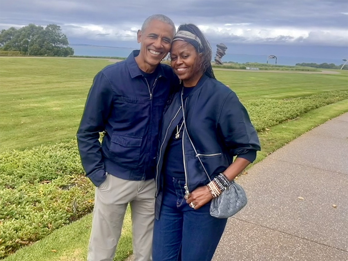 The Sweetest Photos of Barack and Michelle Obama Check Here25