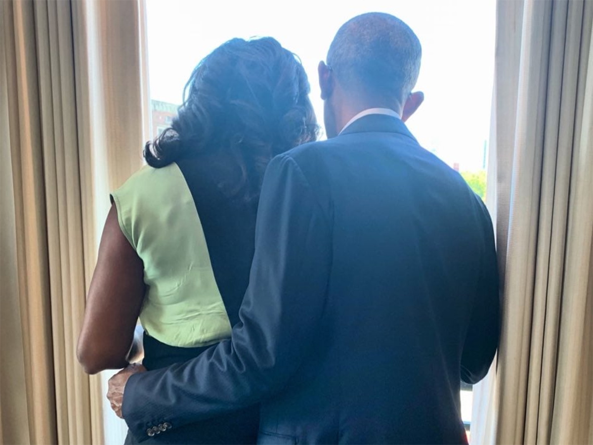 The Sweetest Photos of Barack and Michelle Obama Check Here34