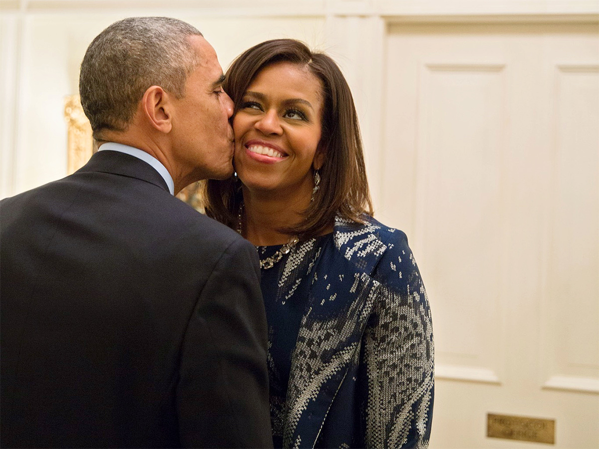 The Sweetest Photos of Barack and Michelle Obama Check Here8