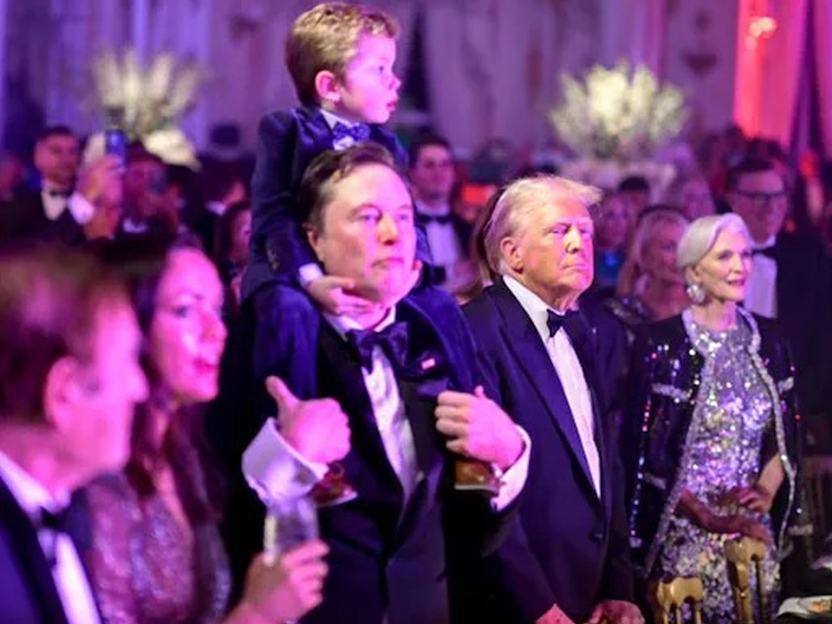 Elan Musk dances with Trump at New Year celebrations 4