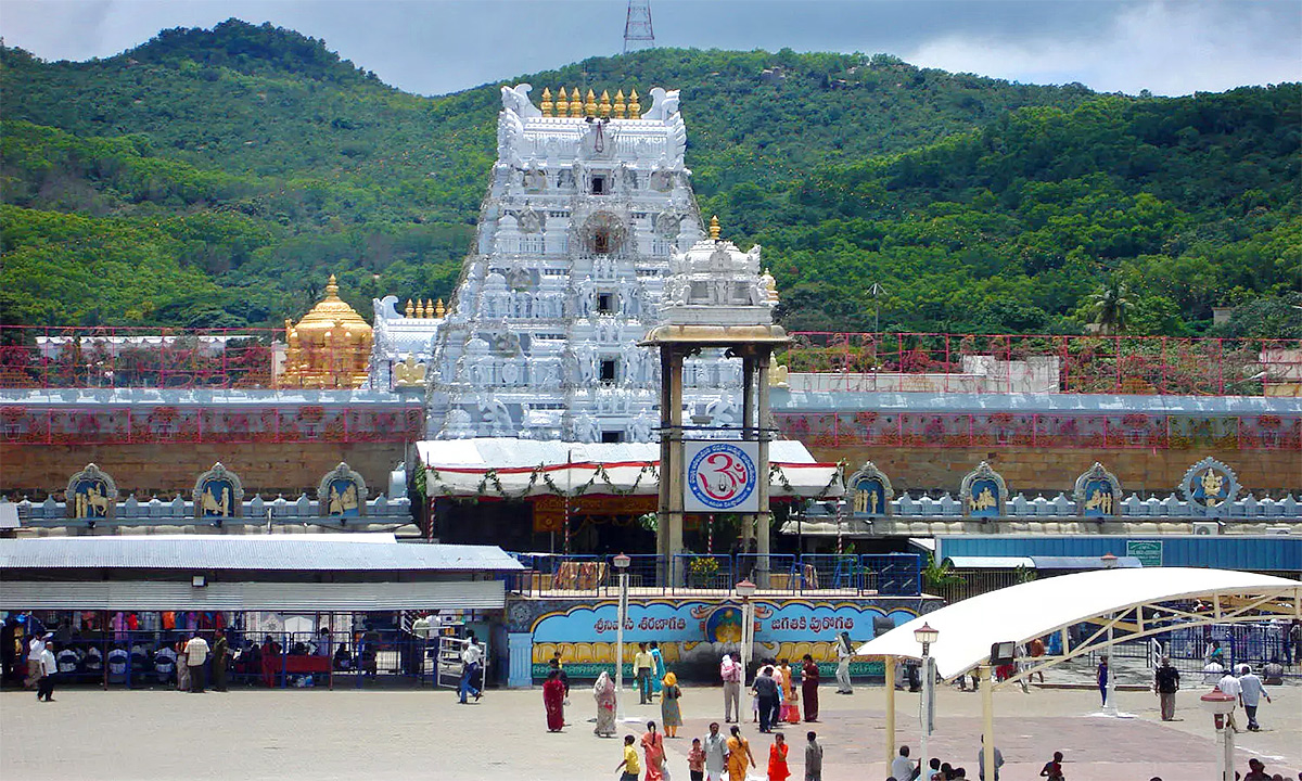 Tirumala Agama Shastra Rules Violation Kutami Prabhutvam Do Not Care Photos2