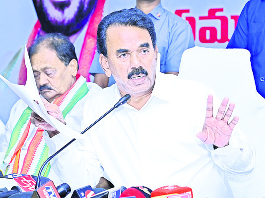 అర్హులకే సంక్షేమ పథకాలు4