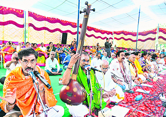 ముగిసిన సంగీతోత్సవాలు 1