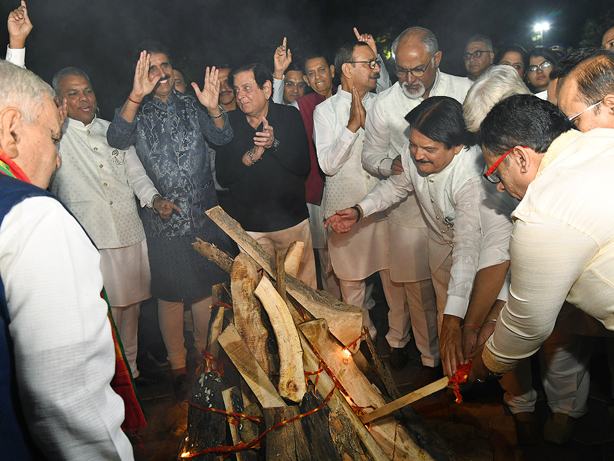 Khairatabad: Lohri Mela celebrated grandly in Jalvihar Photos10