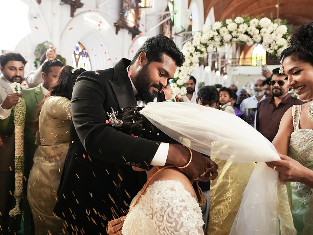 Ajay Gnanamuthu marries his longtime girlfriend photos goes viral15