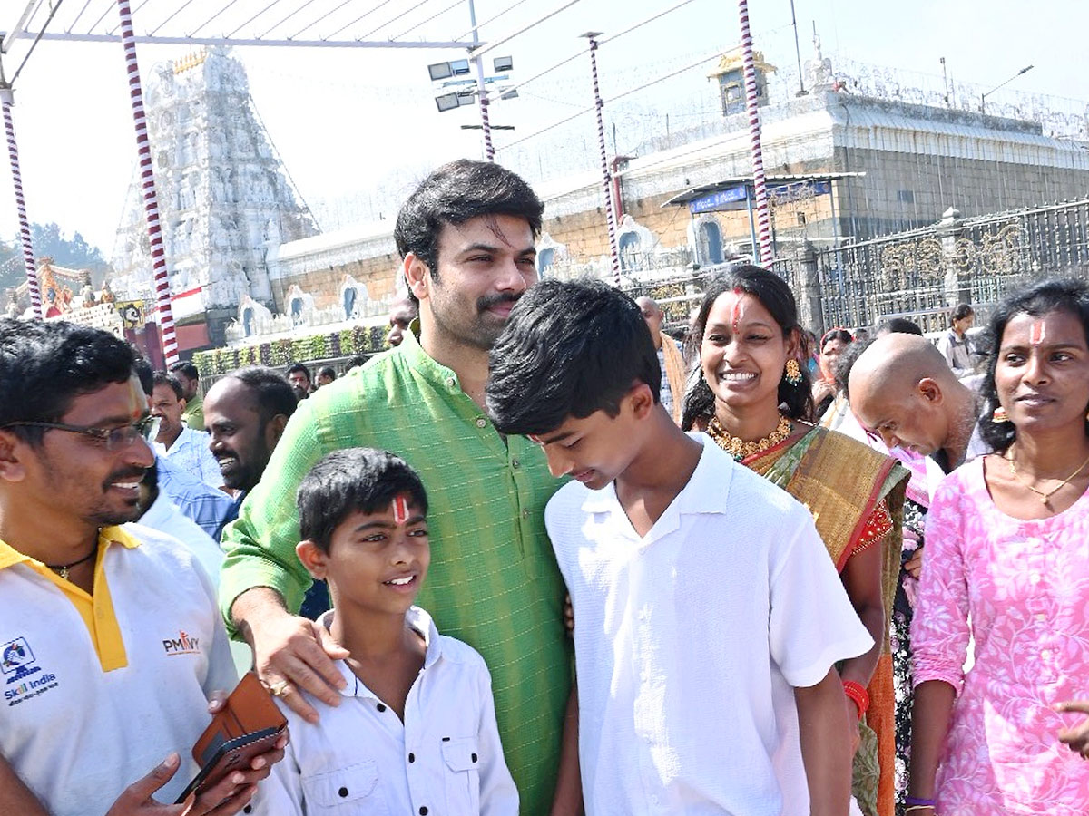 Cinema celebrities visited the Sri Venkateswara Swamy temple in Tirumala Photos31