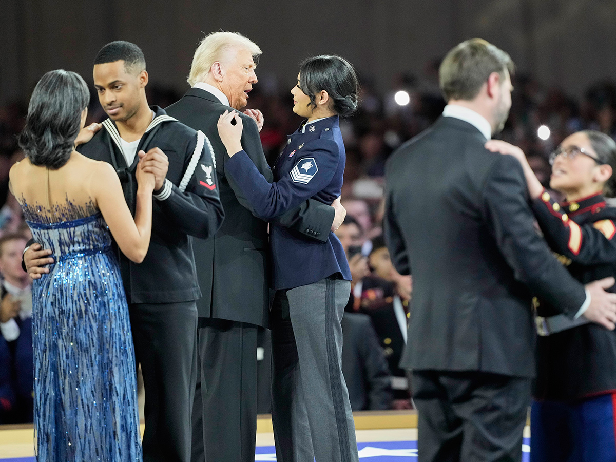 President Donald Trump and first lady Melania Trump Photos8