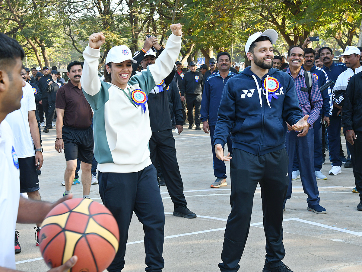 Saina Nehwal, CP CV Anand at Police Sports Meet Photos1