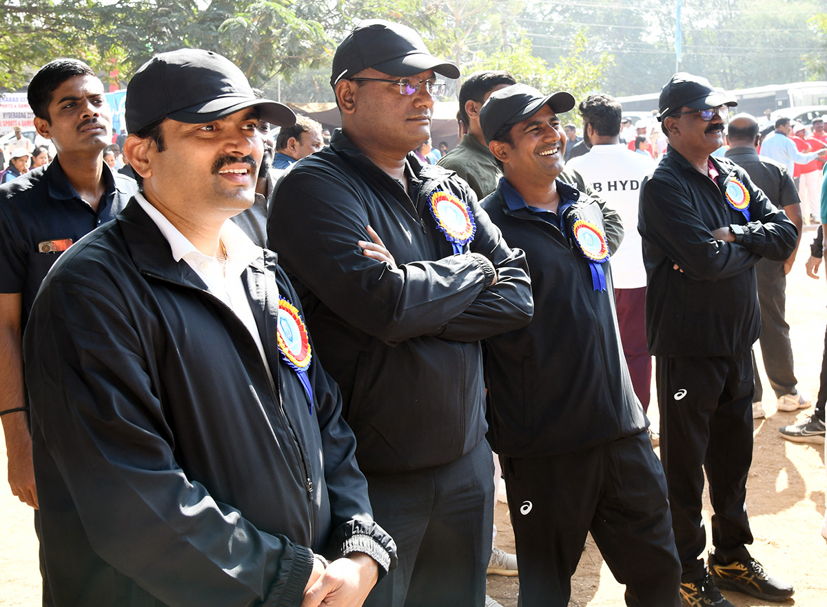 Saina Nehwal, CP CV Anand at Police Sports Meet Photos7